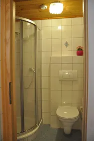 Ferienhaus Enzian - Badezimmer
