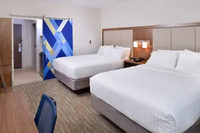 Holiday Inn Express & Suites Madison by IHG - Chambre