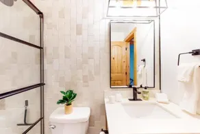 Sandstone Neighborhood 2 Bedroom Condo - Along Shuttle Route! - Badrum