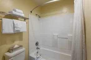 Super 8 by Wyndham Yuma - Salle de bain