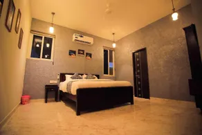 THE ROYAL FARM - Chambre
