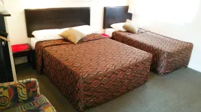 A&A Lodge Motel - Room