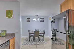 Tidy Tallahassee Townhome ~ 7 Mi to Downtown! - Interiør