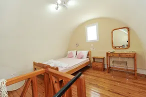 Asterolithos - Room