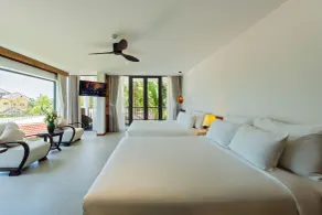 Shoreline Stay - Room