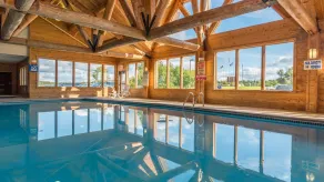 Grand Ely Lodge - Pool