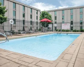 Comfort Inn Bloomington near University - Pool