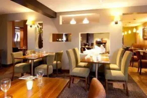 Premier Inn Heathrow Airport Terminal 5 - Restaurant