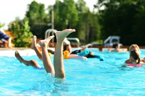 Station touristique Pin Rouge - Piscine