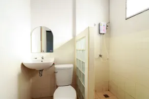 Dnk Baan Suan - Bathroom