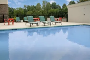 Tru by Hilton Charlotte Airport Lake Pointe - Piscine