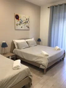 2Naples Rooms - Habitación