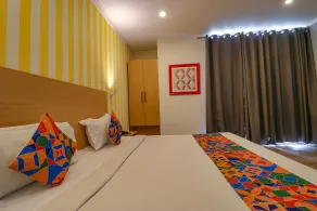Via Chattarpur Enclave - Zimmer