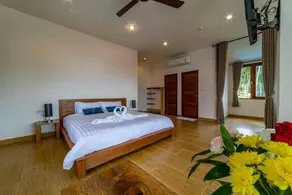 Le Grand Bleu Hotel - Room