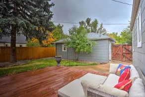 Walk to Dtwn Littleton: Updated Pet-Friendly Home - Intérieur