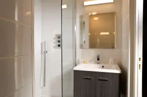 Madame Vacances - Hôtel Courchevel Olympic - Badeværelse