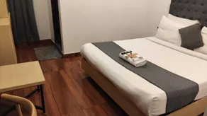 Wild wings premium hotel Gachibowli - Room