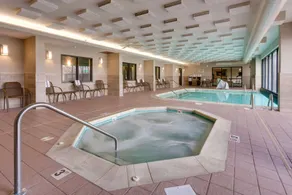 Drury Inn & Suites Overland Park - Piscine