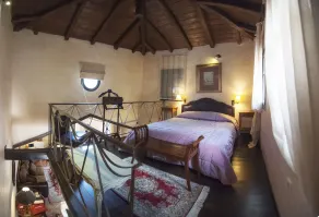 Ostra Menalon Luxury Suites - Zimmer