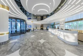 Meriton Suites Broadbeach - Lobby