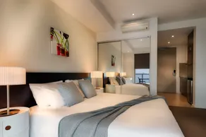 Caroline Serviced Apartments Brighton - Room