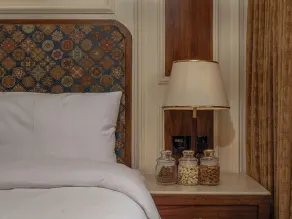 The Harmukh Hills - Chambre