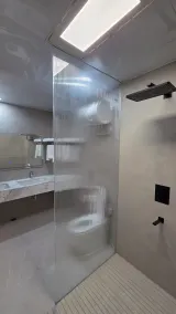 Plaza Court Hotel - Bathroom