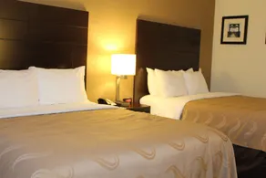 Quality Inn & Suites NJ State Capital Area - Chambre