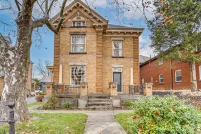 Walk to Garden & Restaurants: Zanesville Apartment - Innenbereich