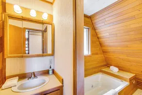 Cle Elum A-frame - Direct Yakima River Access! - Bad