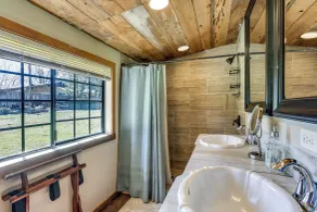 9 Mi to Bass Lake: Cabin w/ Fire Pit in Wishon! - Intérieur
