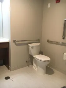 Microtel Inn & Suites by Wyndham Niagara Falls - Salle de bain