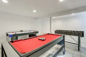 Game Room & Hot Tub: Family Gem on Lake Hopatcong - Innenbereich
