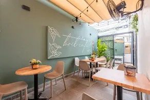 Hotel Stay Here Suites - Restaurant