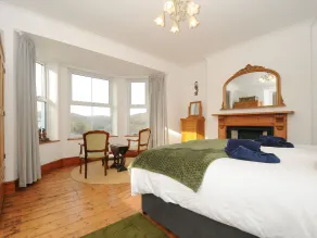 Elmbank - Room