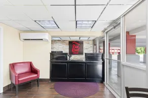 Red Roof Inn Berea - Reception