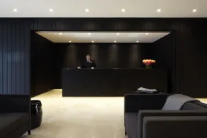 Burbury Hotel & Apartments - Reception