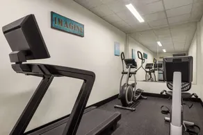 Ramada by Wyndham Richland Center - Fitnessbereich