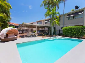 Noosa Parade Townhouse w/ Terrace by Stay Noosa - Pool