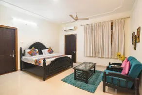 Fabhotel The Krishnayan - Chambre
