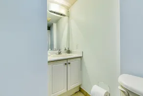 StayToronto - The Pantages Suites - Bathroom