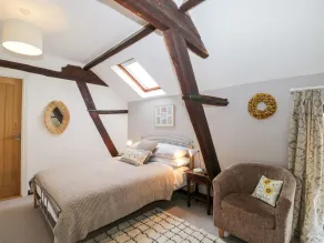 The DunnitManor Farm - Room