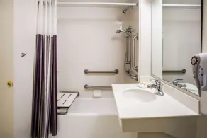 La Quinta Inn by Wyndham Norfolk Virginia Beach - Baño