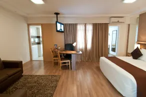 Summit Hotel Monaco - Room