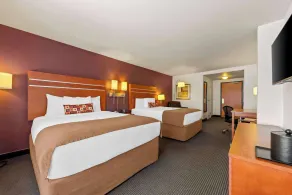 Wingate by Wyndham Calgary South - Room