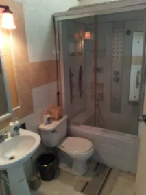 DOUG MANOR flat 2 - Badezimmer