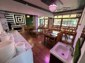 D Royal Ladakh Hotel and Restaurant  - Restaurant