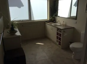 Charm on Douglas - Bathroom