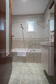 Appart hotel lac 2 tunisie  - Salle de bain