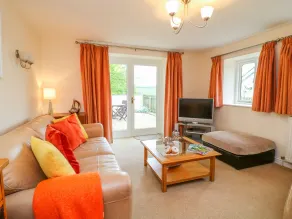 Cornflower Cottage - Living room